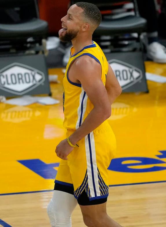 117-113! Warriors team Dachi Kings get 2 games, Barnes missed the three-point reservoir, and create a new NBA history.