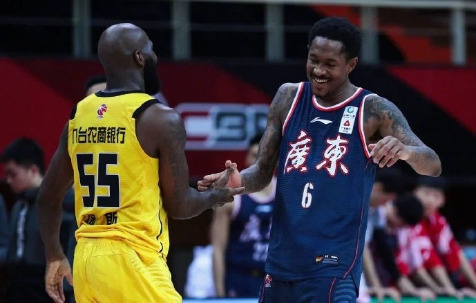 Jilin men’s basketball team beat Guangzhou men’s basketball team with 120-95, super foreign aid Jones, is the first hero of winning