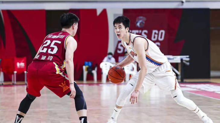 The Shanghai team defeated the Shanxi Marcus-Dengndou’s 30 points by the score of 103: 93.